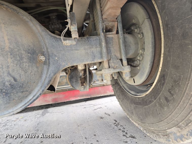 image for item EC0880 2007 Freightliner Business Class M2 street sweeper truck