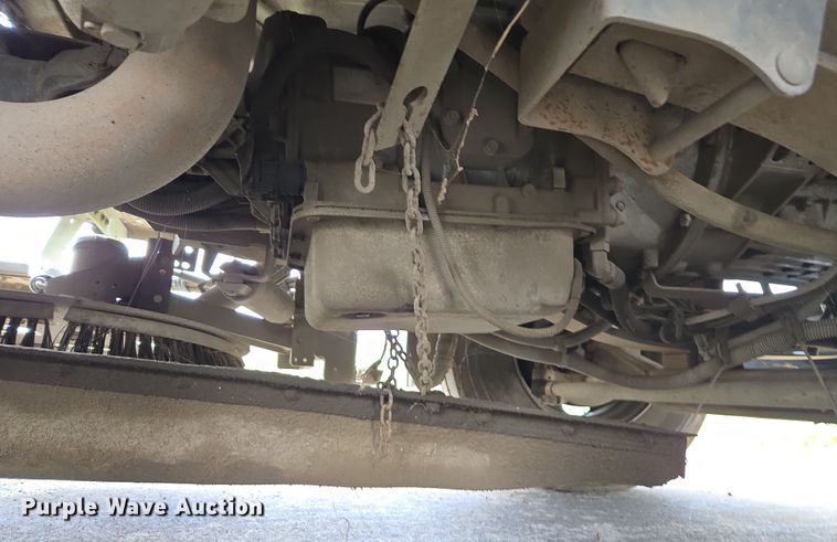 image for item EC0880 2007 Freightliner Business Class M2 street sweeper truck