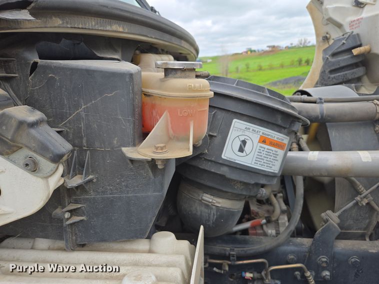 image for item EC0880 2007 Freightliner Business Class M2 street sweeper truck