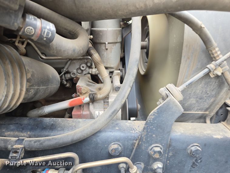 image for item EC0880 2007 Freightliner Business Class M2 street sweeper truck