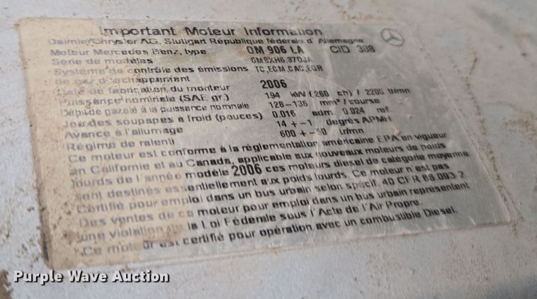 image for item EC0880 2007 Freightliner Business Class M2 street sweeper truck