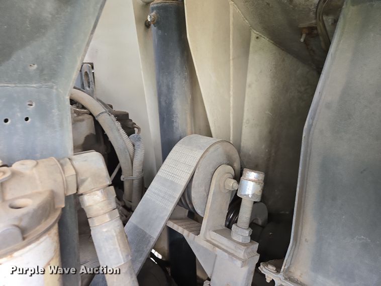 image for item EC0880 2007 Freightliner Business Class M2 street sweeper truck