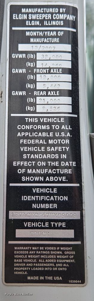 image for item EC0880 2007 Freightliner Business Class M2 street sweeper truck