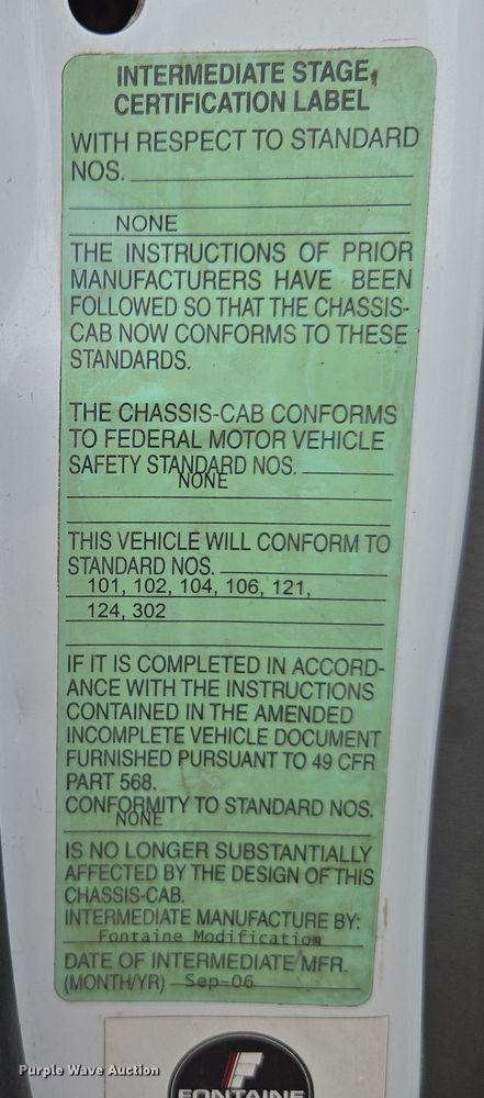 image for item EC0880 2007 Freightliner Business Class M2 street sweeper truck