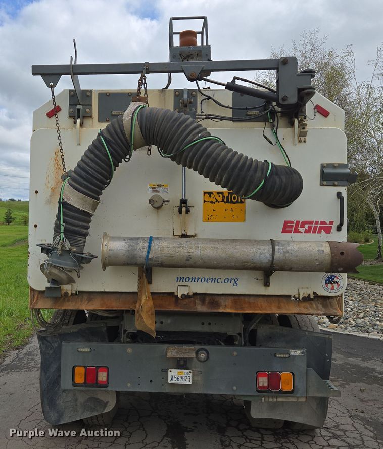 image for item EC0881 2011 Freightliner Business Class M2 street sweeper truck