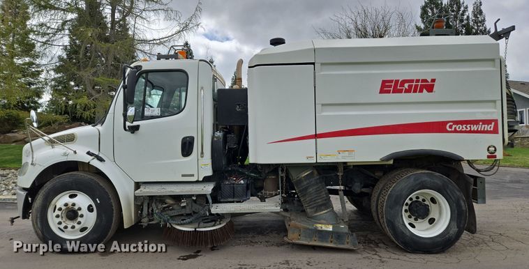 image for item EC0881 2011 Freightliner Business Class M2 street sweeper truck