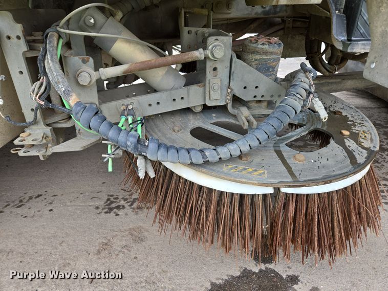 image for item EC0881 2011 Freightliner Business Class M2 street sweeper truck