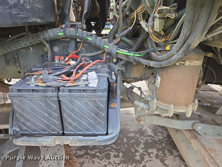 image for item EC0881 2011 Freightliner Business Class M2 street sweeper truck