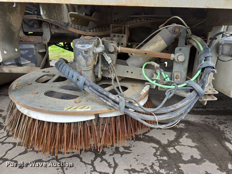 image for item EC0881 2011 Freightliner Business Class M2 street sweeper truck