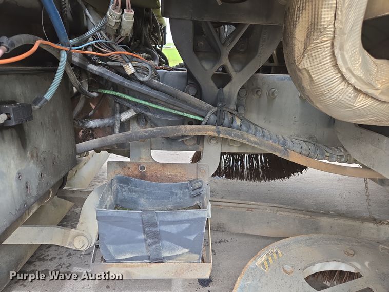 image for item EC0881 2011 Freightliner Business Class M2 street sweeper truck