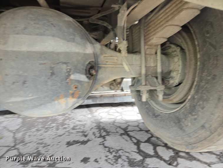 image for item EC0881 2011 Freightliner Business Class M2 street sweeper truck