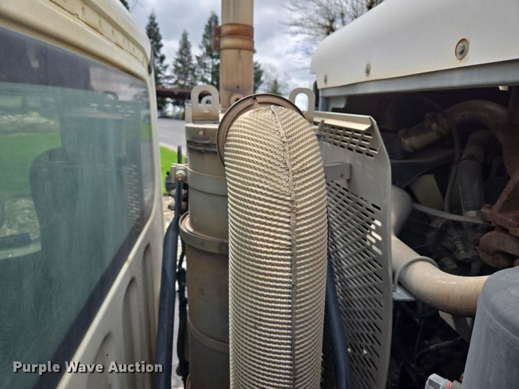 image for item EC0881 2011 Freightliner Business Class M2 street sweeper truck