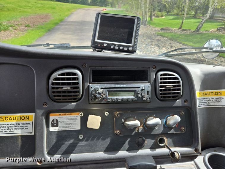 image for item EC0881 2011 Freightliner Business Class M2 street sweeper truck