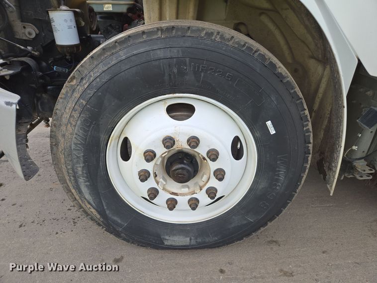 image for item EC0881 2011 Freightliner Business Class M2 street sweeper truck