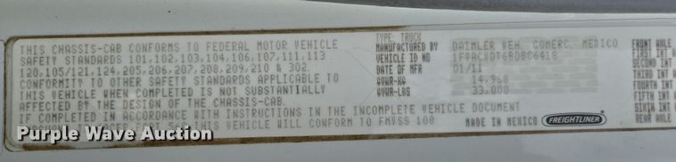 image for item EC0881 2011 Freightliner Business Class M2 street sweeper truck