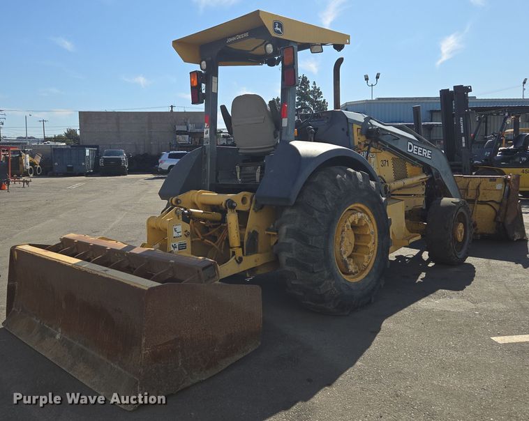 image for item EC0882 2010 John Deere 210LJ landscape tractor