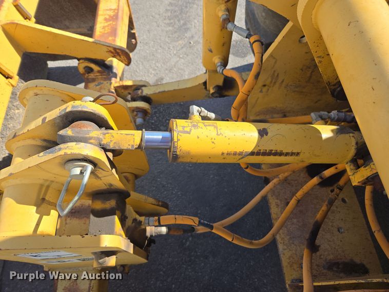 image for item EC0882 2010 John Deere 210LJ landscape tractor