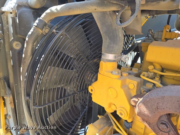 image for item EC0882 2010 John Deere 210LJ landscape tractor