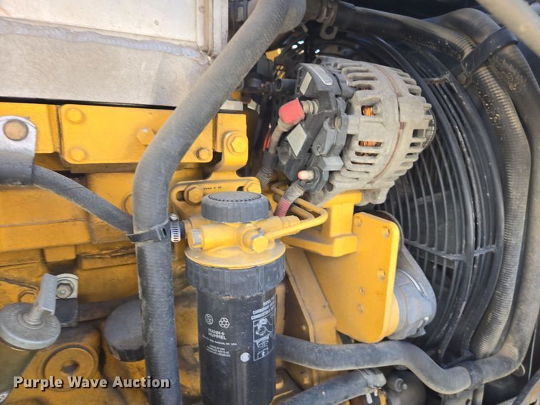 image for item EC0882 2010 John Deere 210LJ landscape tractor