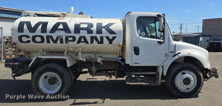 image for item EC0883 2007 Freightliner Business Class M2 water truck