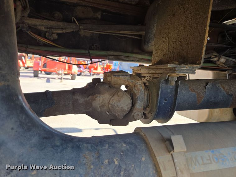 image for item EC0883 2007 Freightliner Business Class M2 water truck