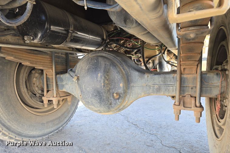 image for item EC0883 2007 Freightliner Business Class M2 water truck