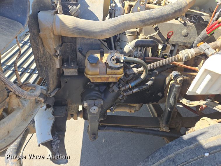 image for item EC0883 2007 Freightliner Business Class M2 water truck