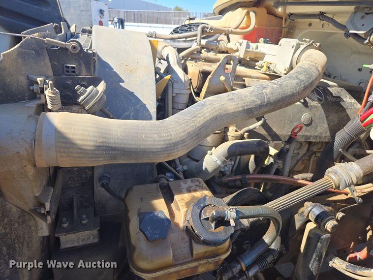 image for item EC0883 2007 Freightliner Business Class M2 water truck