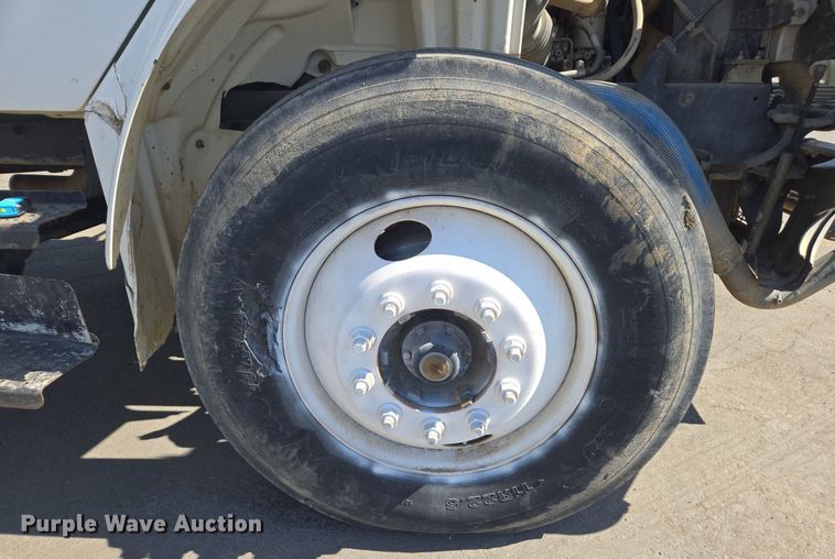 image for item EC0883 2007 Freightliner Business Class M2 water truck