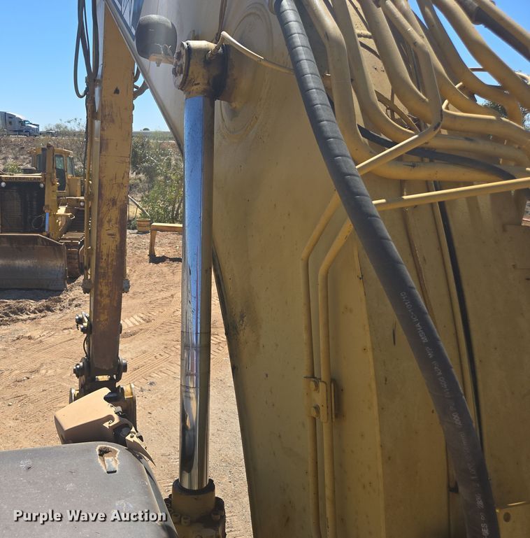 image for item EC0884 2006 Caterpillar 320C excavator