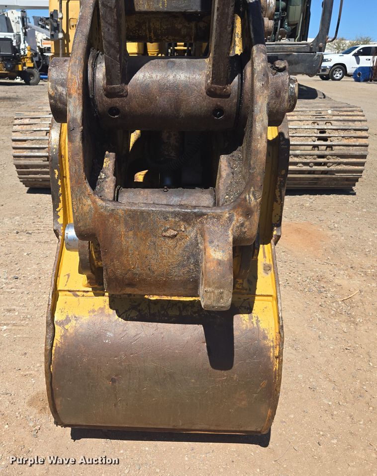 image for item EC0884 2006 Caterpillar 320C excavator