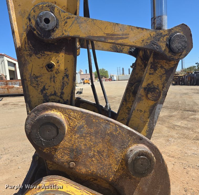 image for item EC0884 2006 Caterpillar 320C excavator