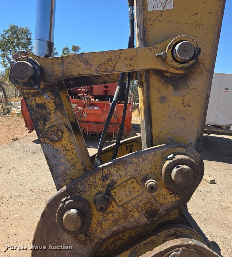 image for item EC0884 2006 Caterpillar 320C excavator