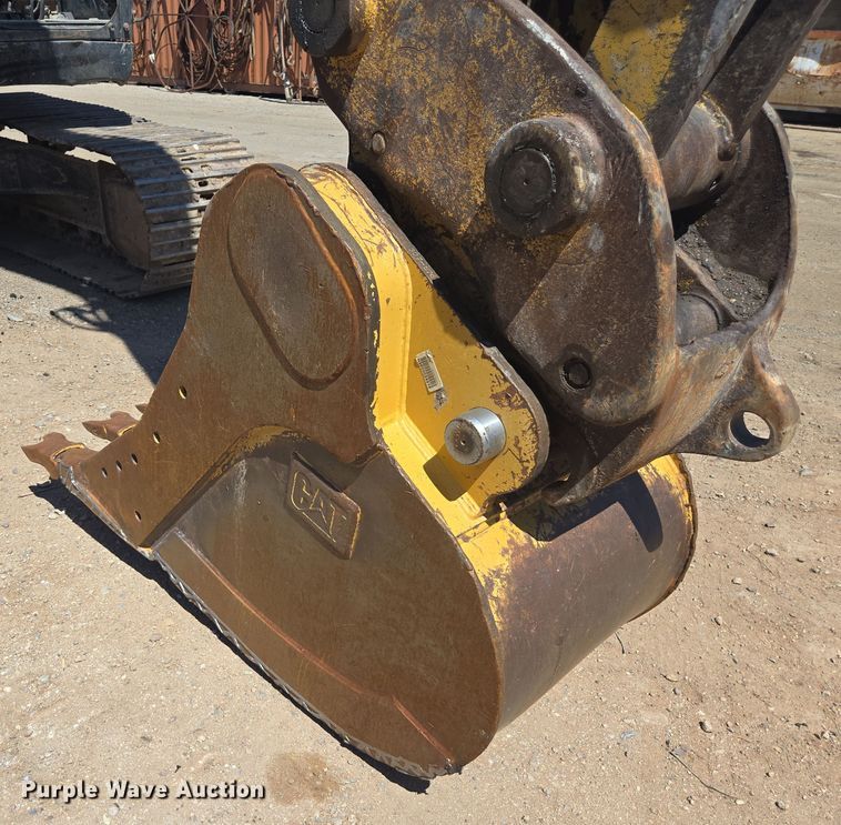 image for item EC0884 2006 Caterpillar 320C excavator