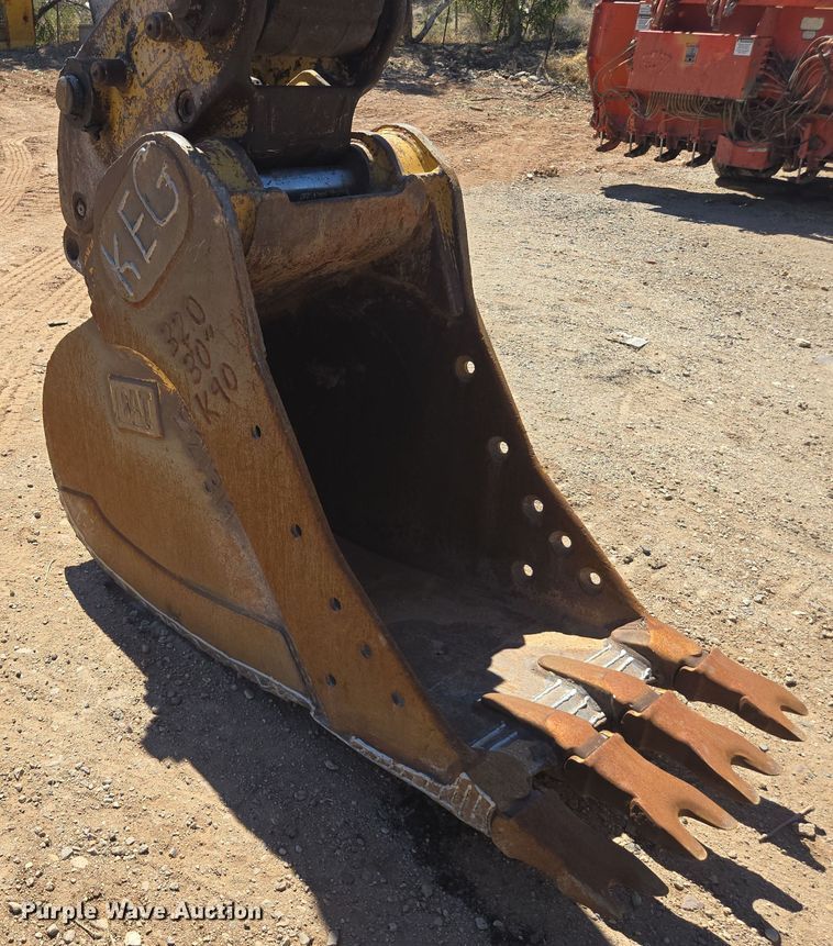 image for item EC0884 2006 Caterpillar 320C excavator