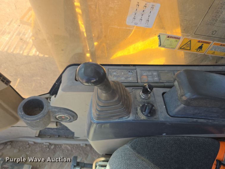 image for item EC0884 2006 Caterpillar 320C excavator