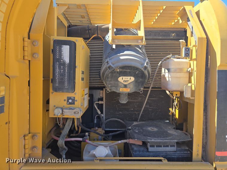 image for item EC0884 2006 Caterpillar 320C excavator