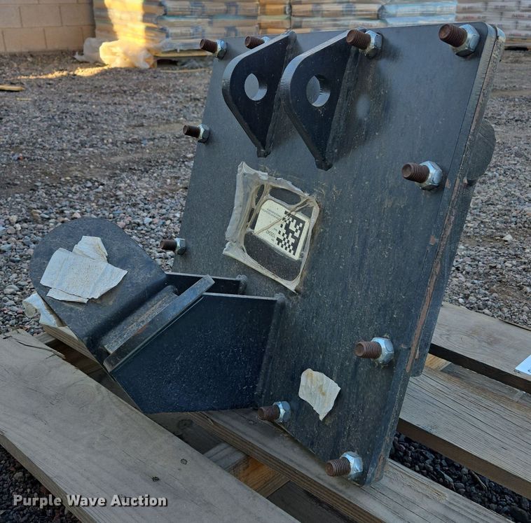 image for item EC0886 Blue Diamond 800107 excavator auger quick coupler mount