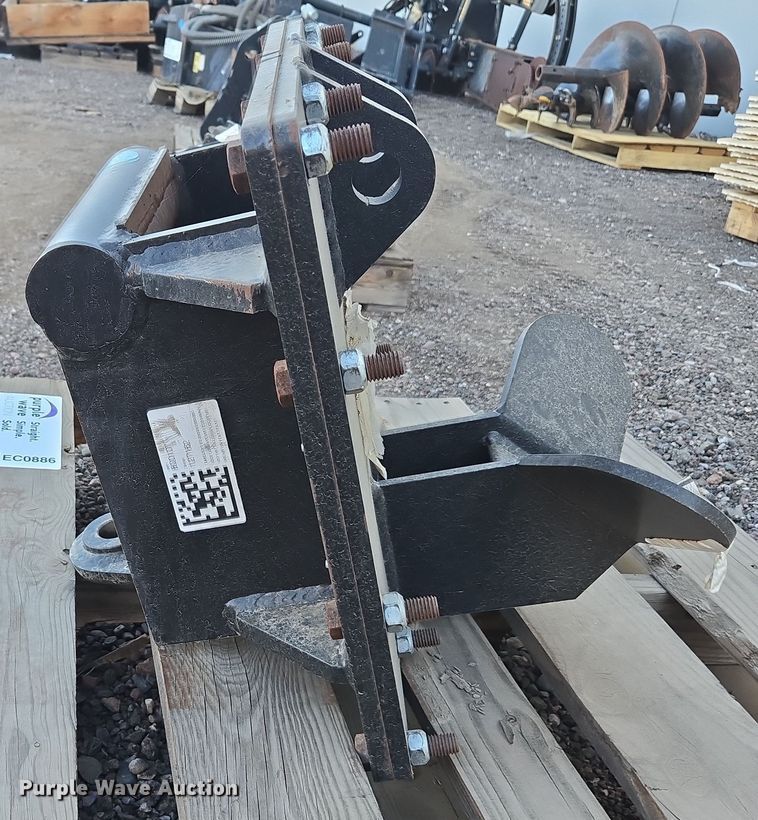 image for item EC0886 Blue Diamond 800107 excavator auger quick coupler mount