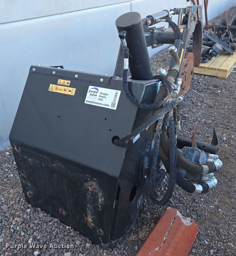 image for item EC0891 Trencher attachment