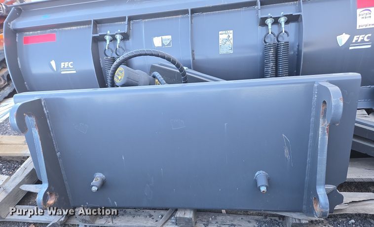 image for item EC0895 2014 Paladin LAF5796 wheel loader snow plow