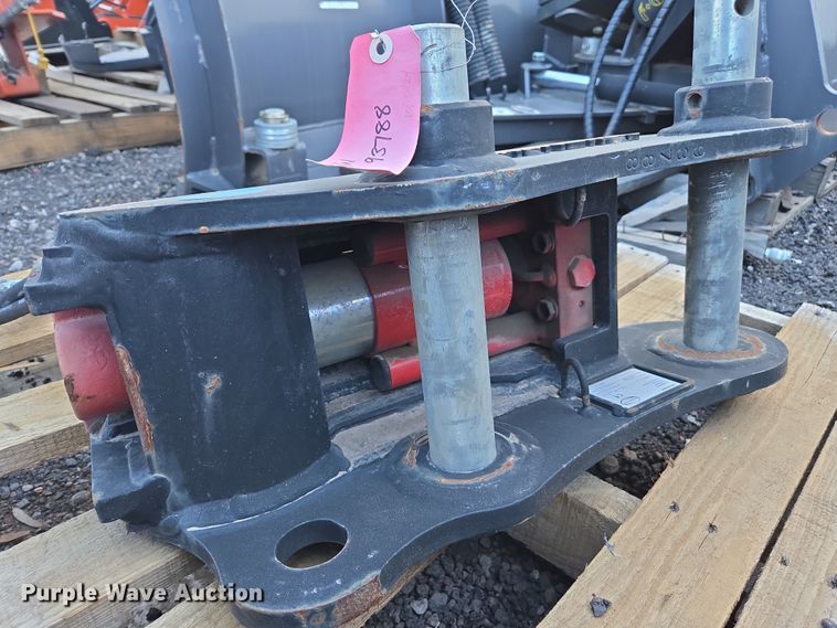 image for item EC0896 2021 Strickland TB260 mini excavator quick coupler