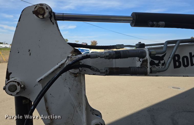 image for item EC0898 2015 Bobcat E26 mini excavator