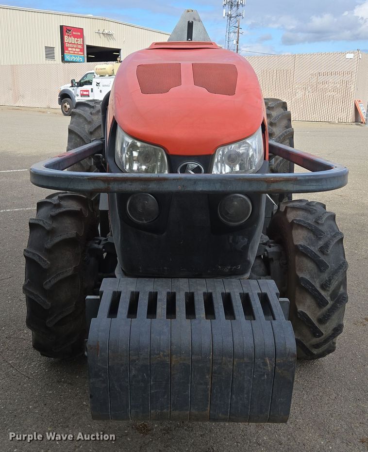 image for item EC0899 2018 Kubota M5N-111 MFWD tractor