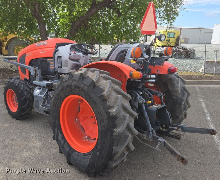 image for item EC0899 2018 Kubota M5N-111 MFWD tractor