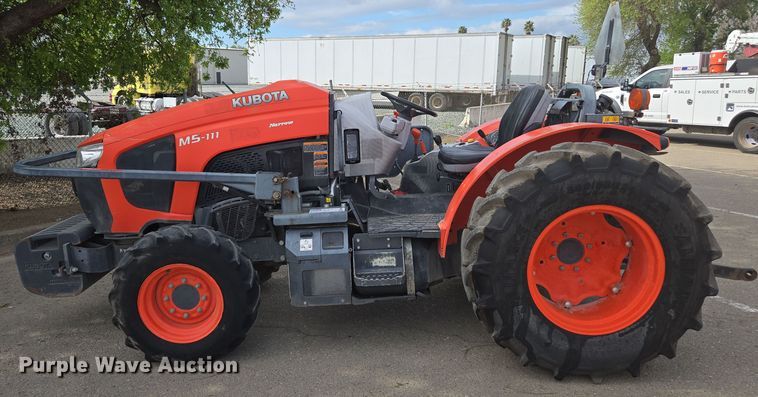 image for item EC0899 2018 Kubota M5N-111 MFWD tractor