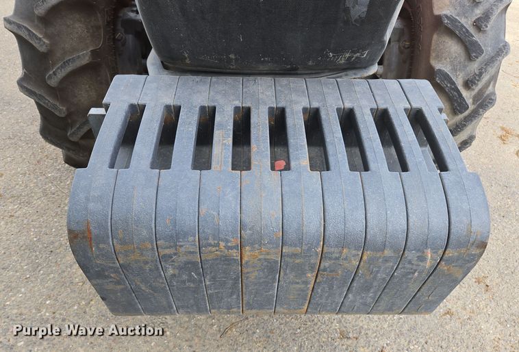 image for item EC0899 2018 Kubota M5N-111 MFWD tractor