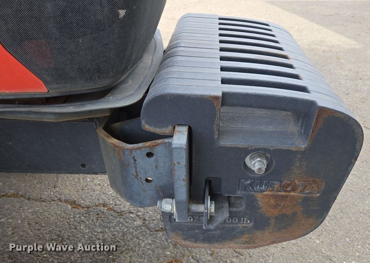 image for item EC0899 2018 Kubota M5N-111 MFWD tractor