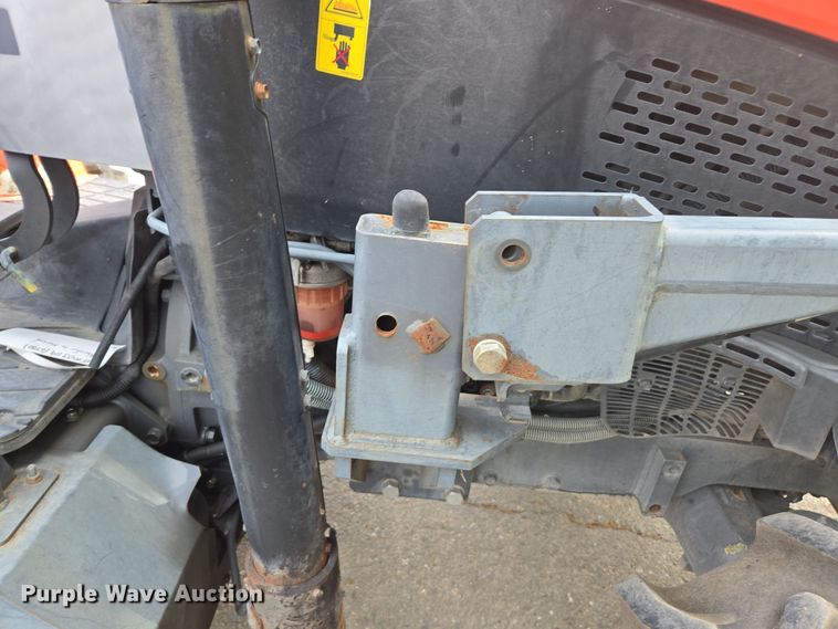 image for item EC0899 2018 Kubota M5N-111 MFWD tractor