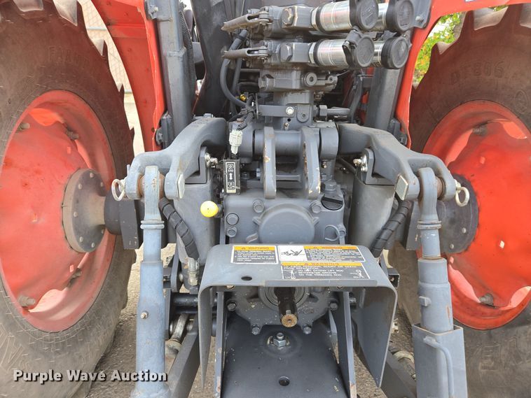 image for item EC0899 2018 Kubota M5N-111 MFWD tractor